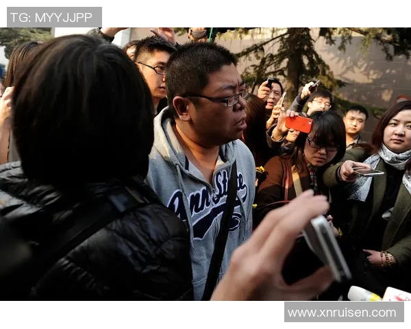 足球明星胡鑫宇的传奇之路与未来展望揭秘